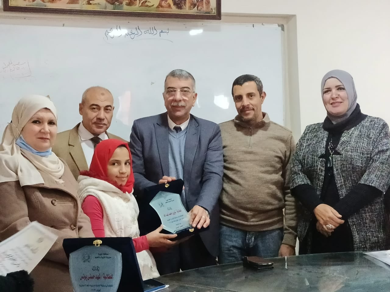 مديرية التربية والتعليم بالجيزة تكرم "شيرين" بنت أبو رجوان بعد فوزها بالمسابقة العالمية للقرآن الكريم